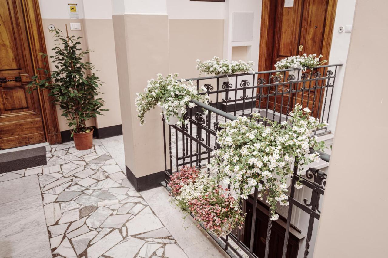 Art View Luxury Apartment Бари Экстерьер фото