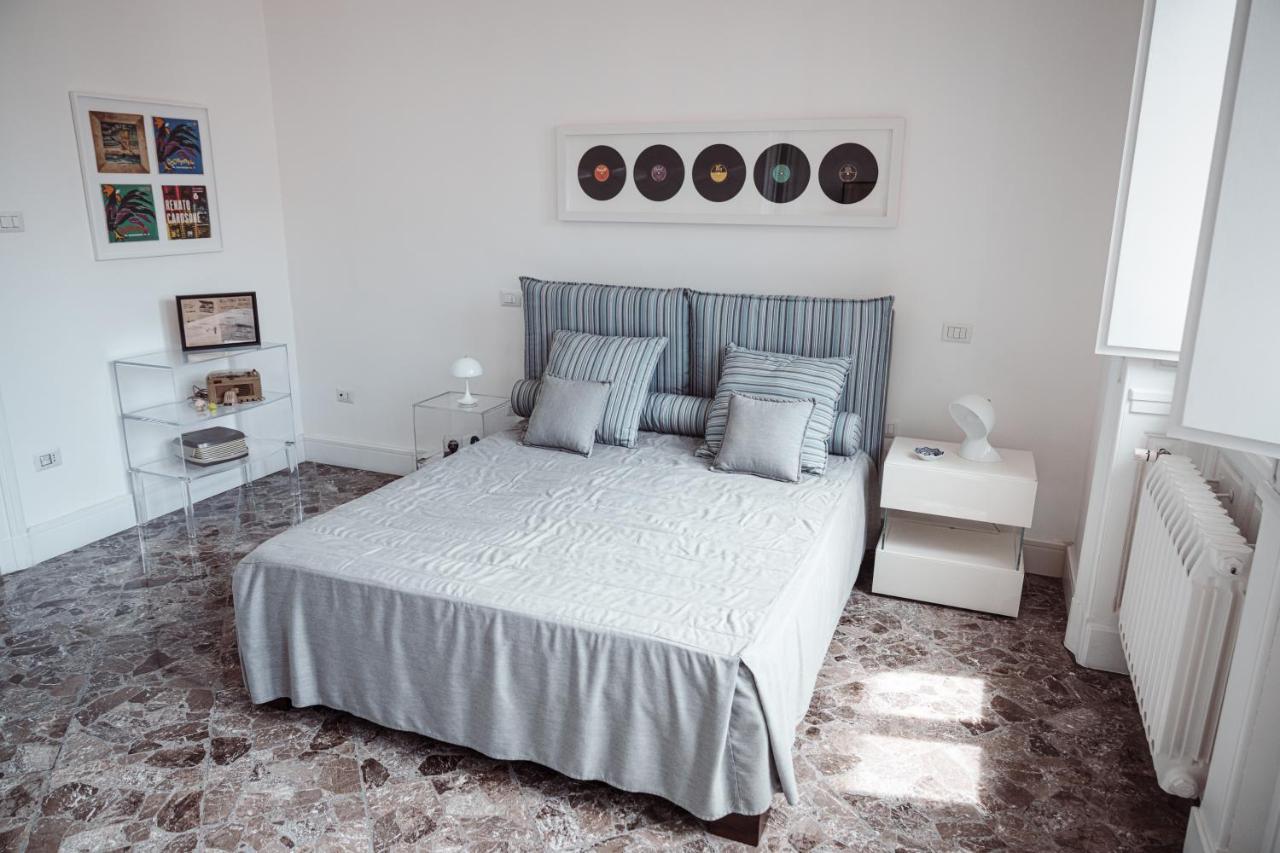 Art View Luxury Apartment Бари Экстерьер фото