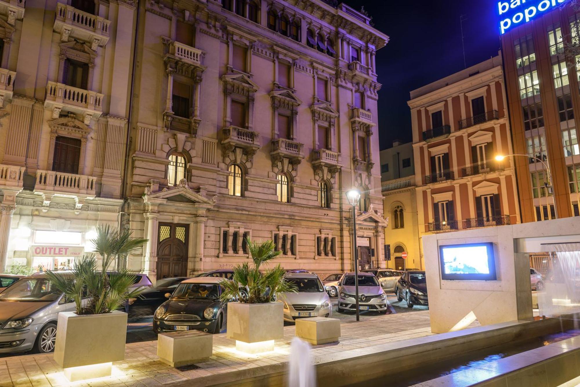 Art View Luxury Apartment Бари Экстерьер фото