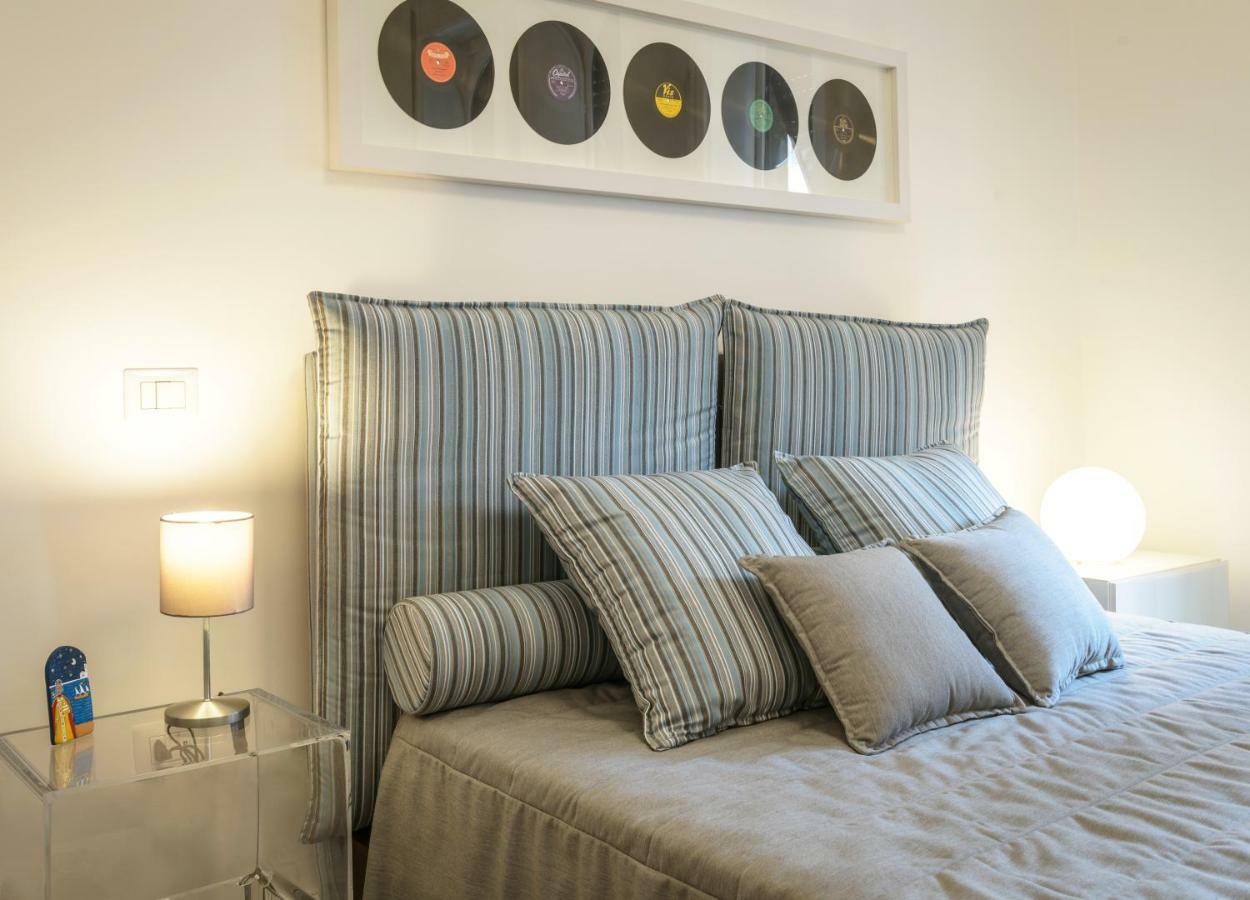 Art View Luxury Apartment Бари Экстерьер фото