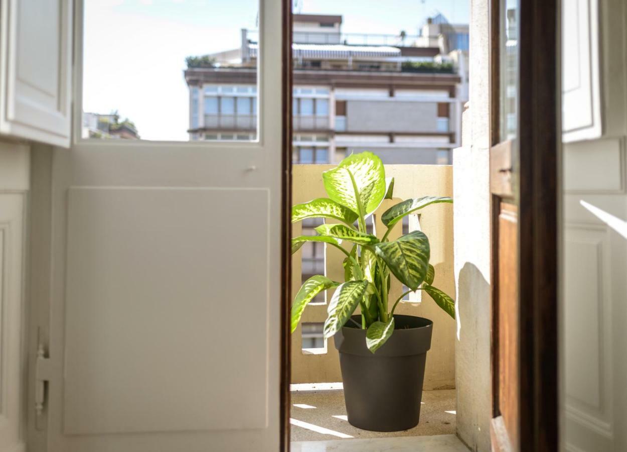 Art View Luxury Apartment Бари Экстерьер фото